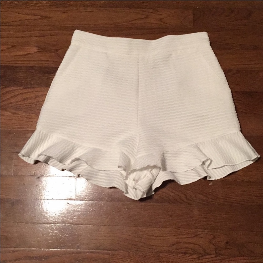 White Ruffled Hem Shorts